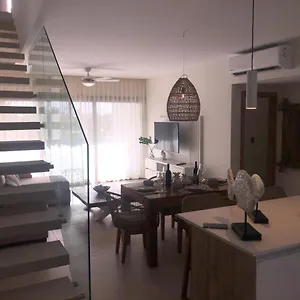 hermoso-penthouse-a-solo-pasos-de-la-playa.comcaribbean.com/